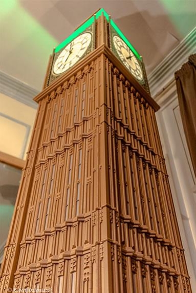 View of the clock from the bottom (corner), with backlight
