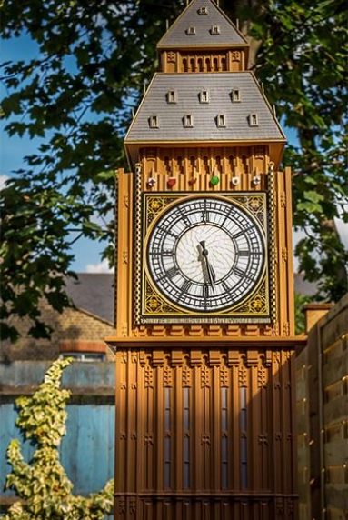 photo of WestminsterClock in the open air